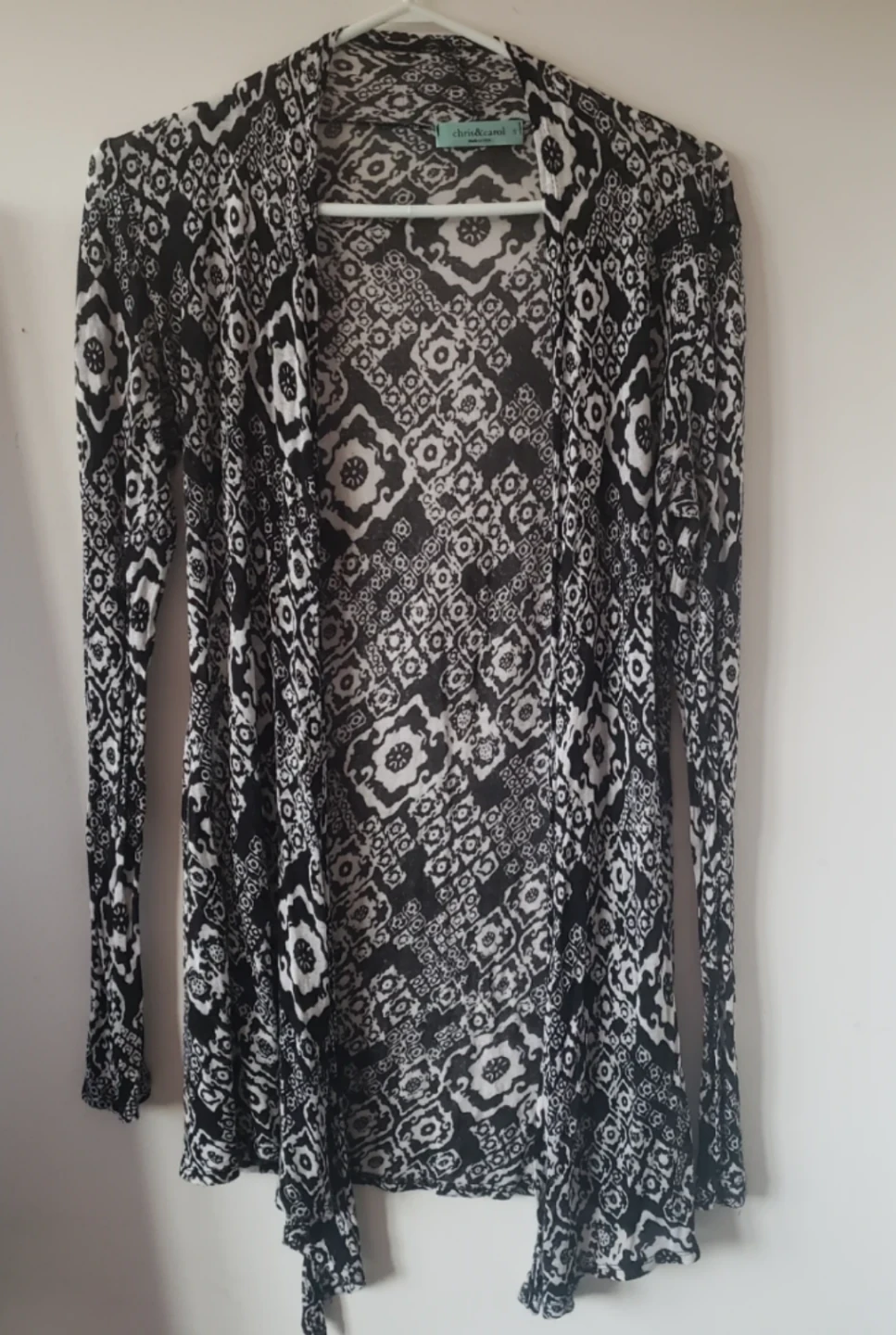 Black & White Patterned Cardigan - photo 2