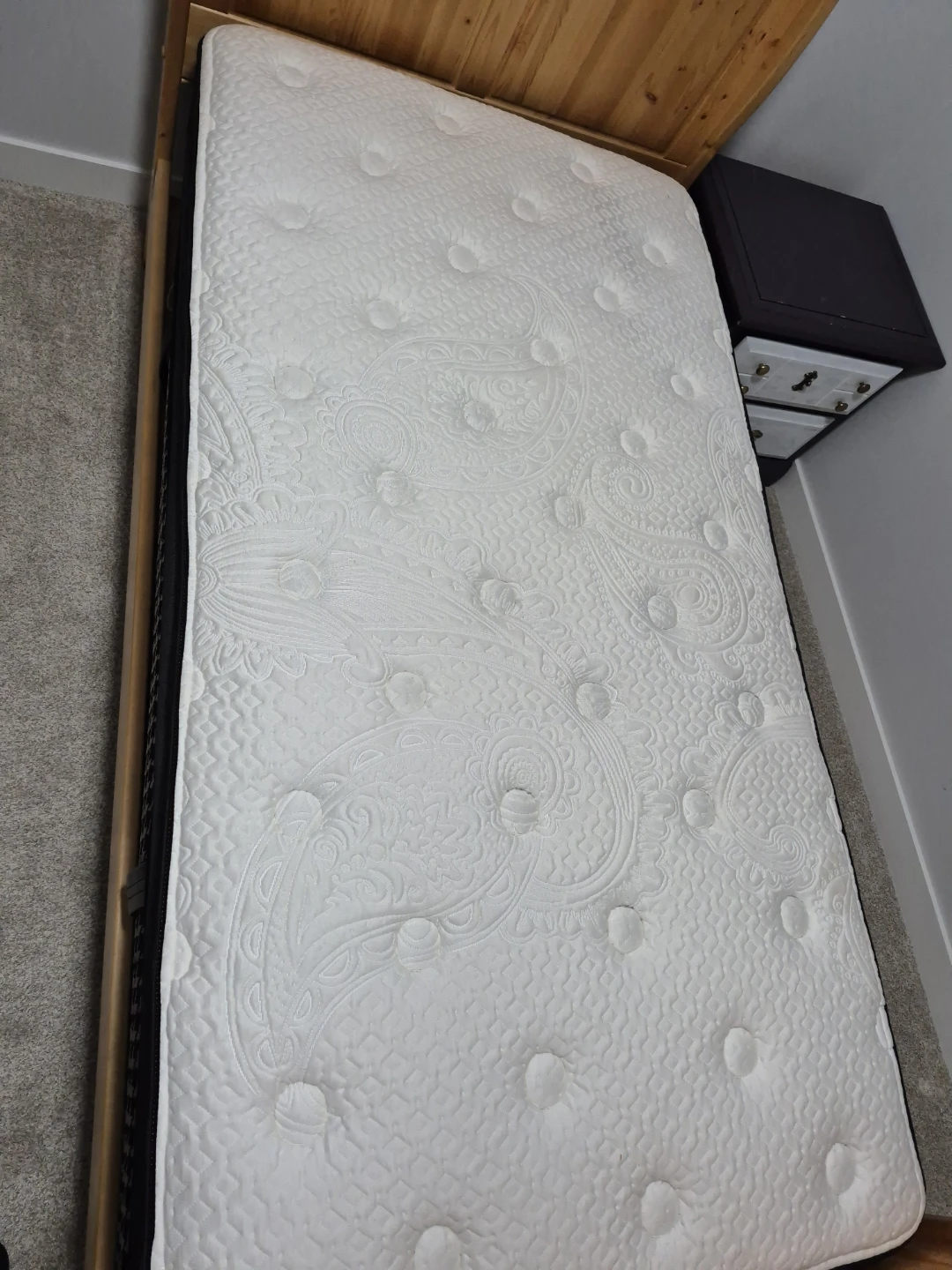 Quality twin pillow-top mattress