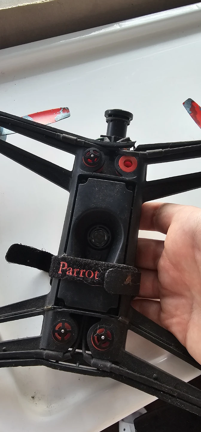 Parrot Drone for parts (maybe works idk) - photo 5