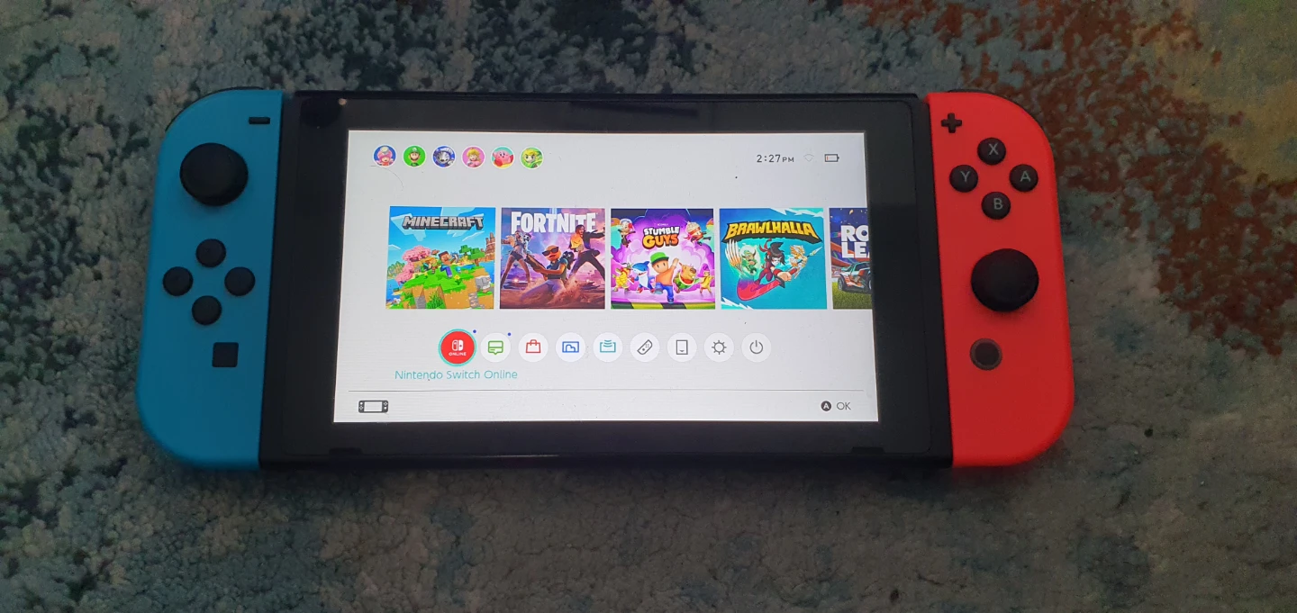 Nintendo switch with game and 64gb SD card - photo 4