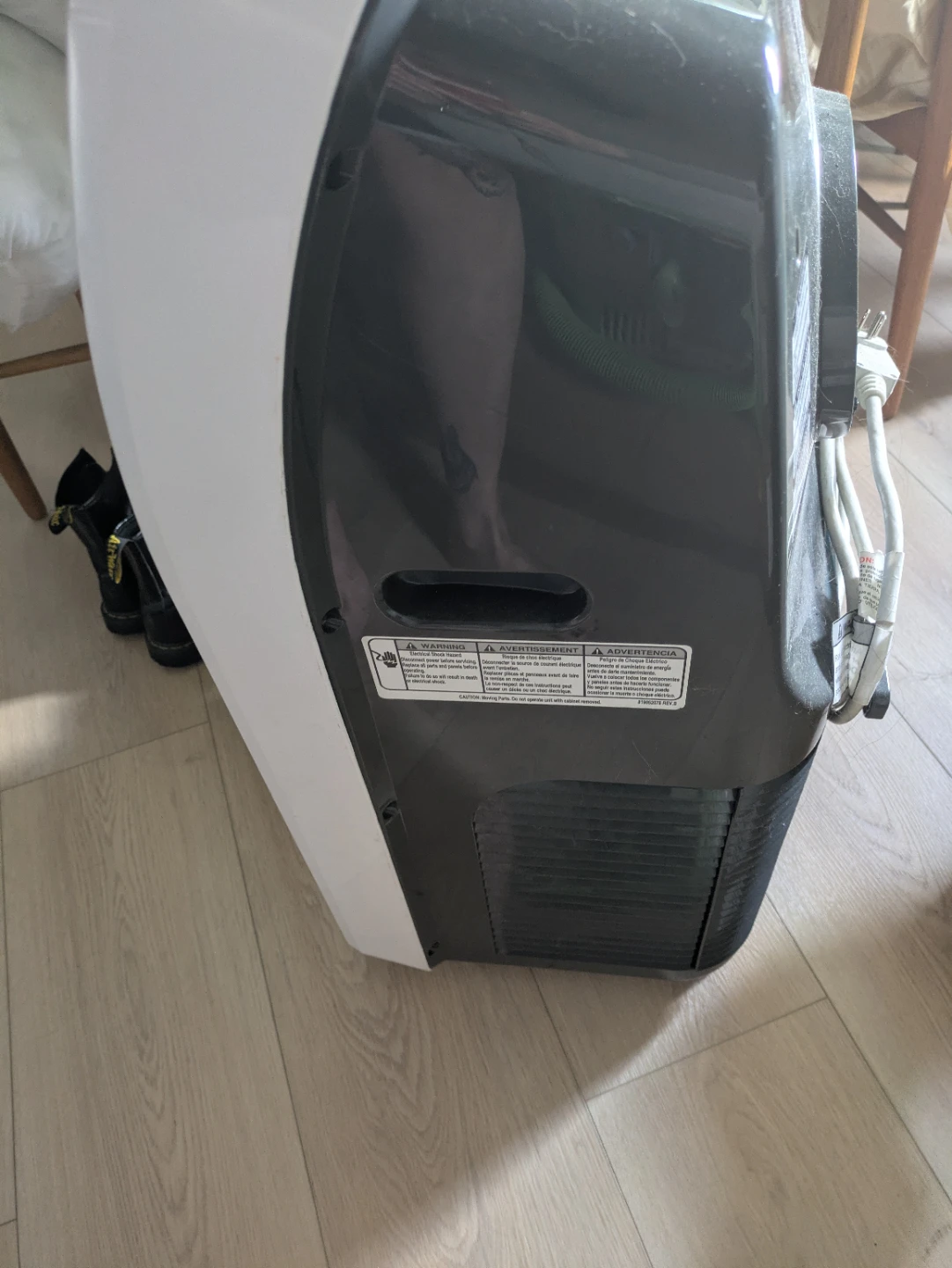 Insignia Portable Air Conditioner - photo 2