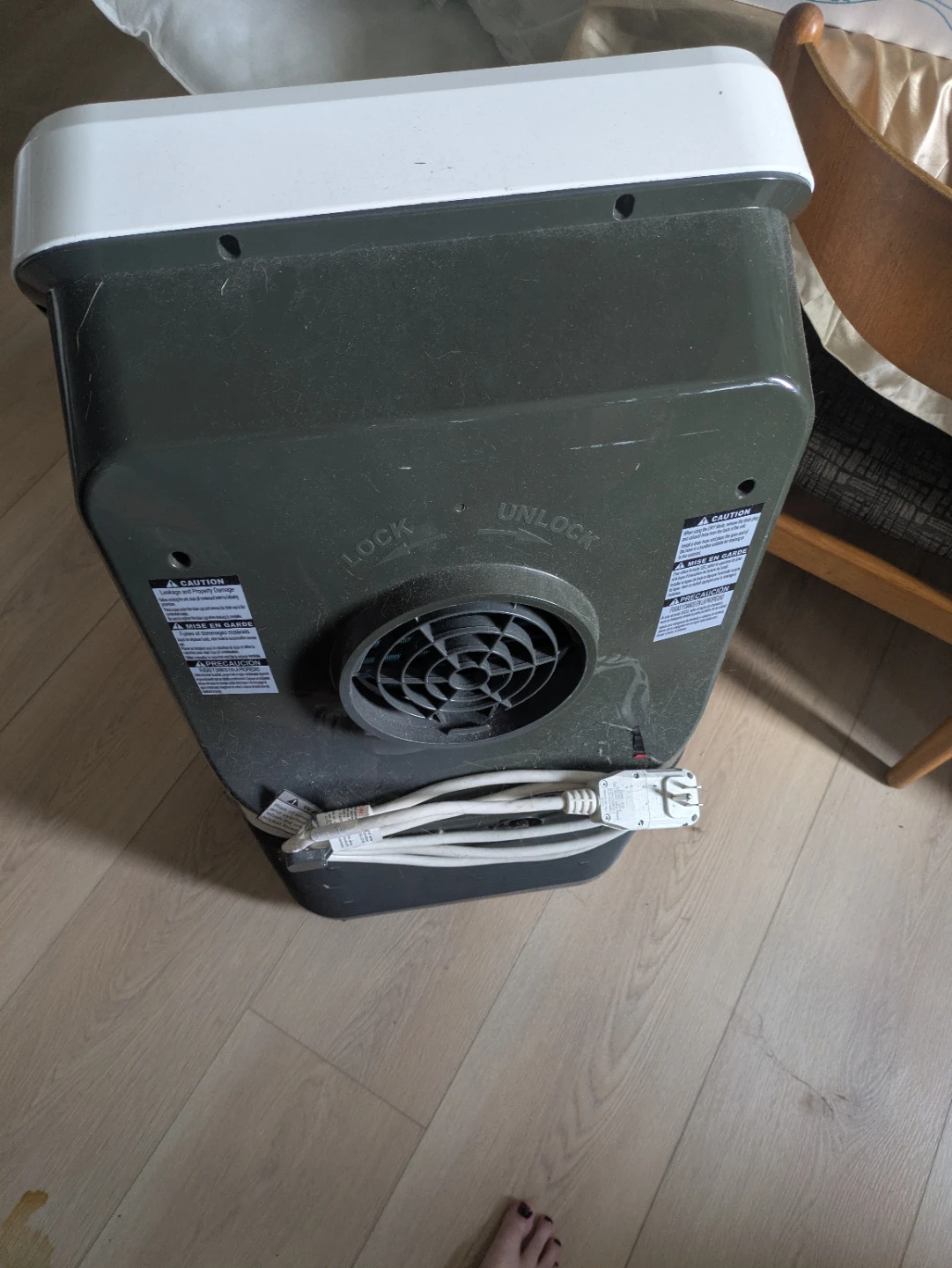 Insignia Portable Air Conditioner - photo 3