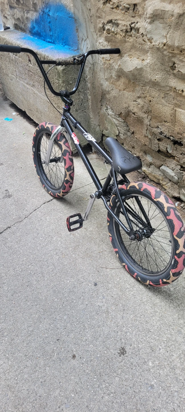 Cult Gateway BMX Bike