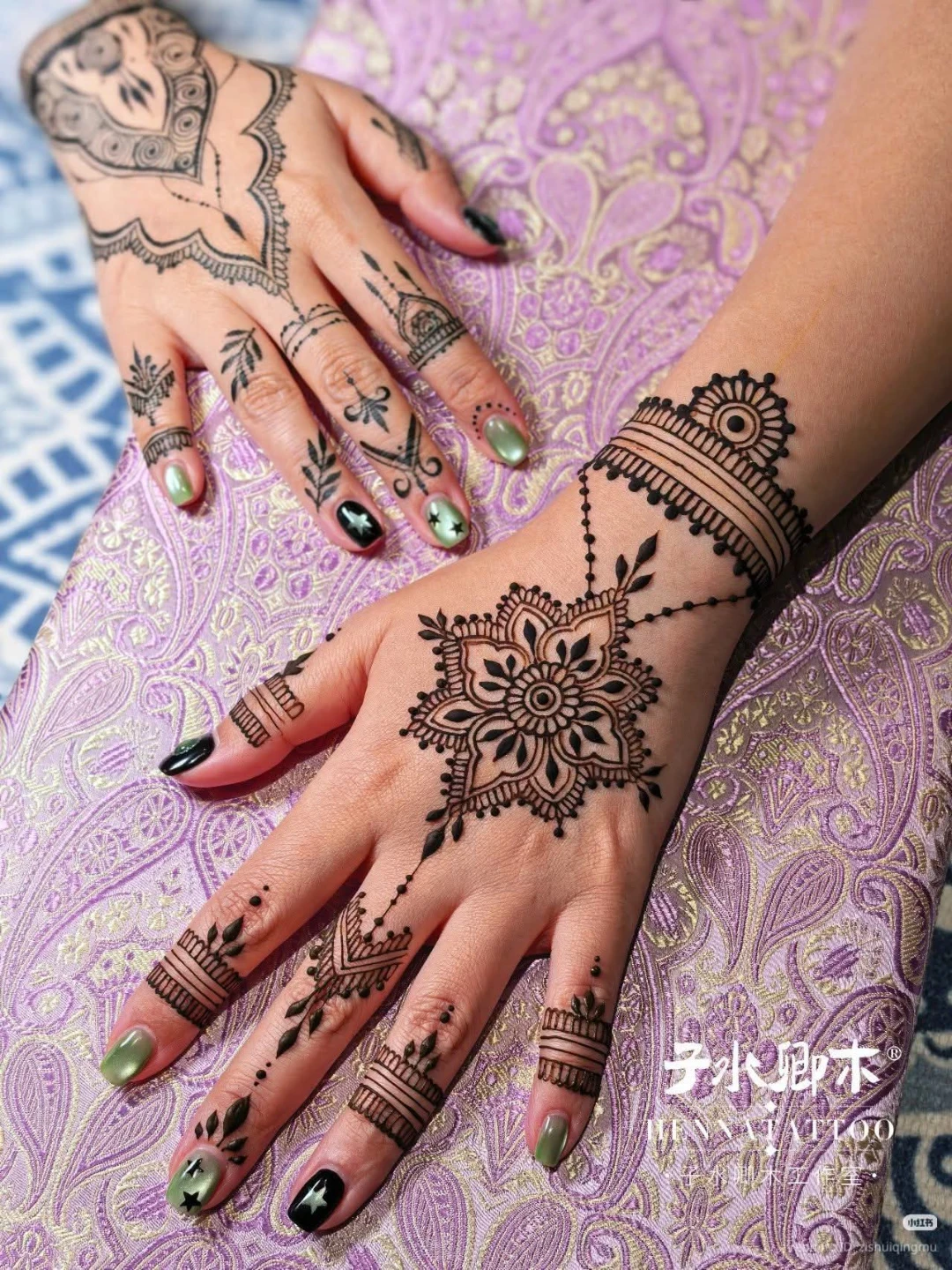 Henna artist - photo 3