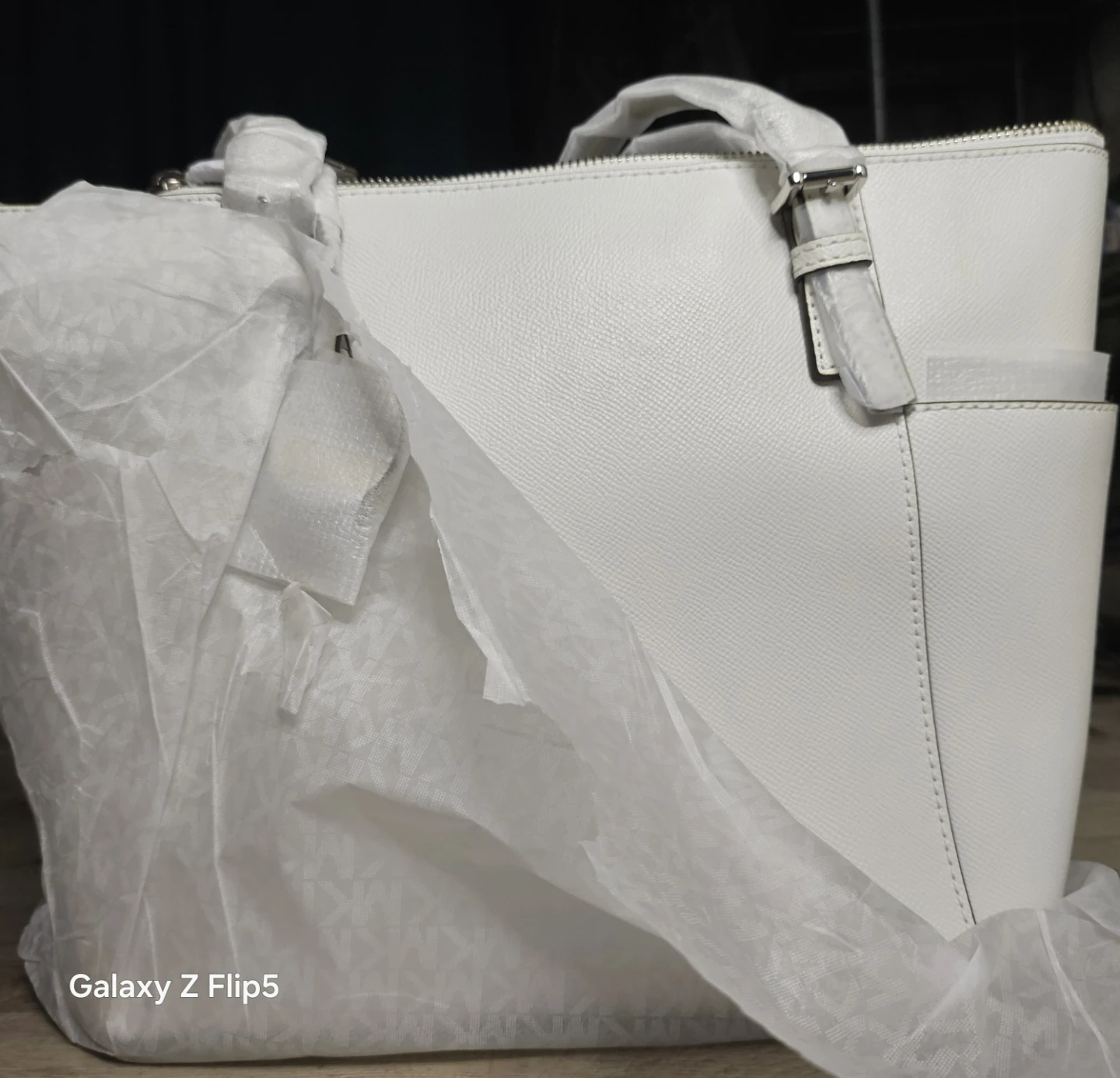 Michael Kors White Tote Bag - photo 4