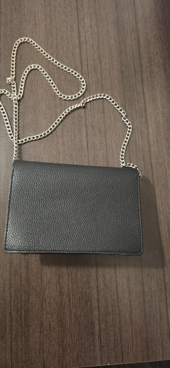 A woman's small purse - photo 4