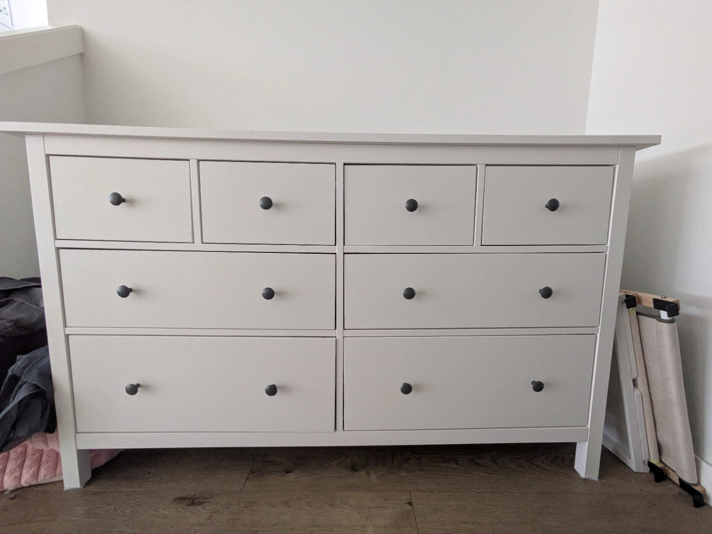 White 8-Drawer Dresser
