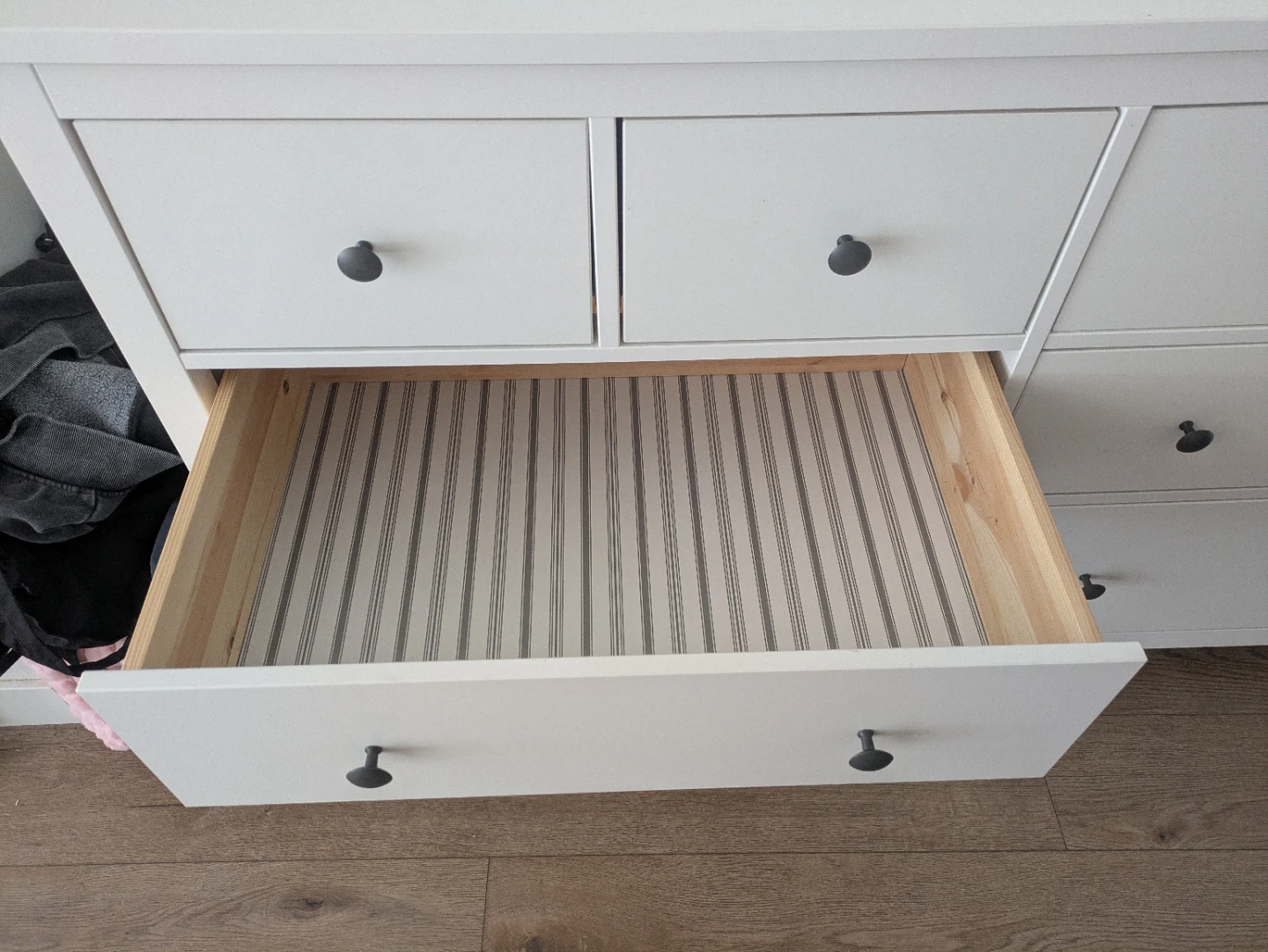 White 8-Drawer Dresser - photo 4