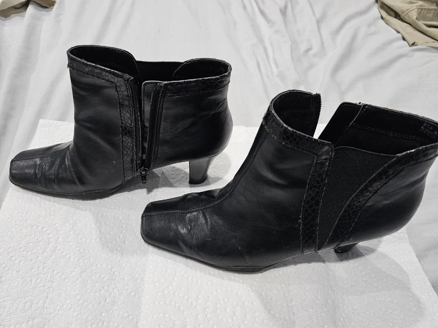 Black Ankle Boots - photo 2