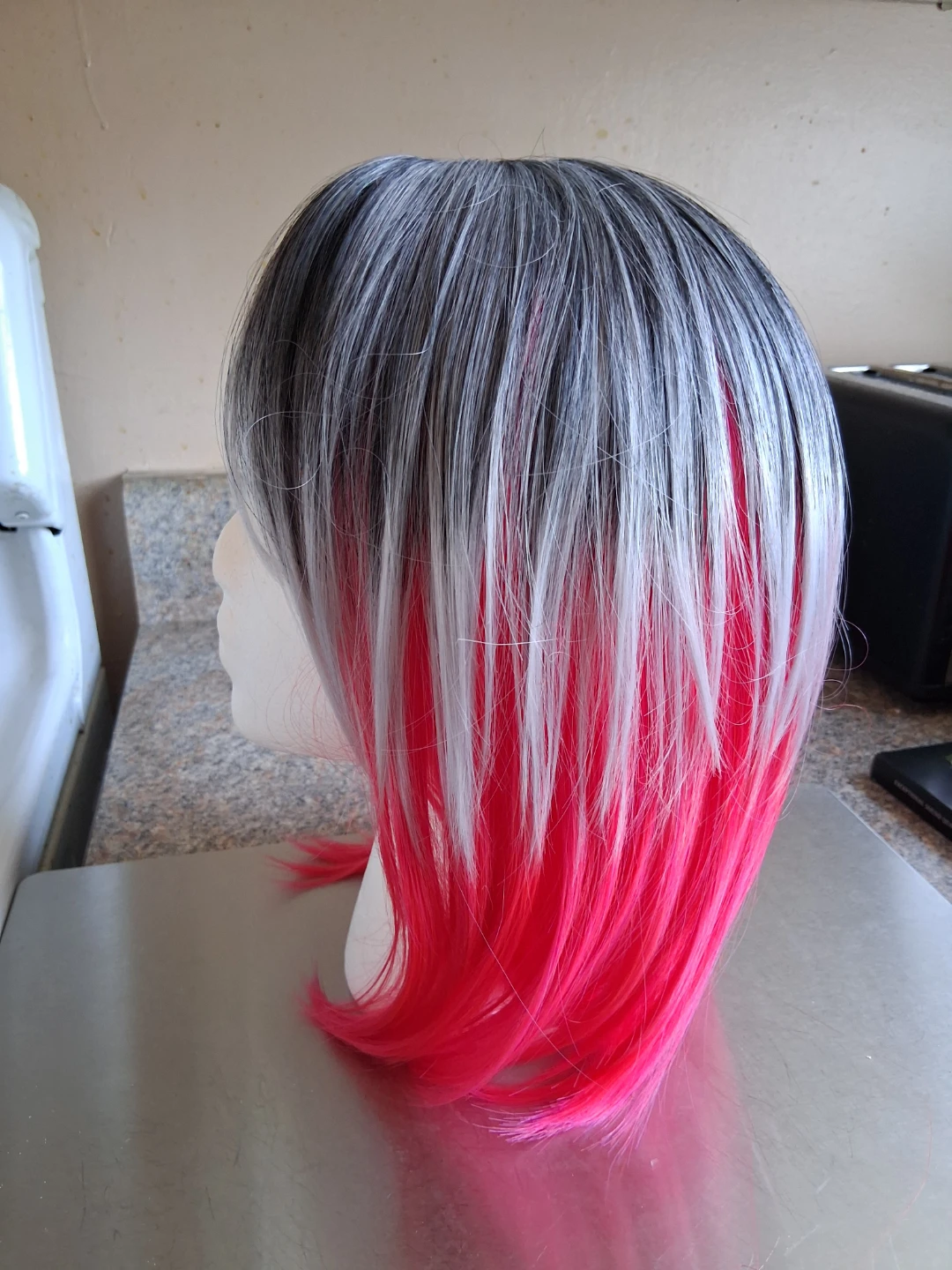 Shoulder length bob wig- silver & red - photo 3