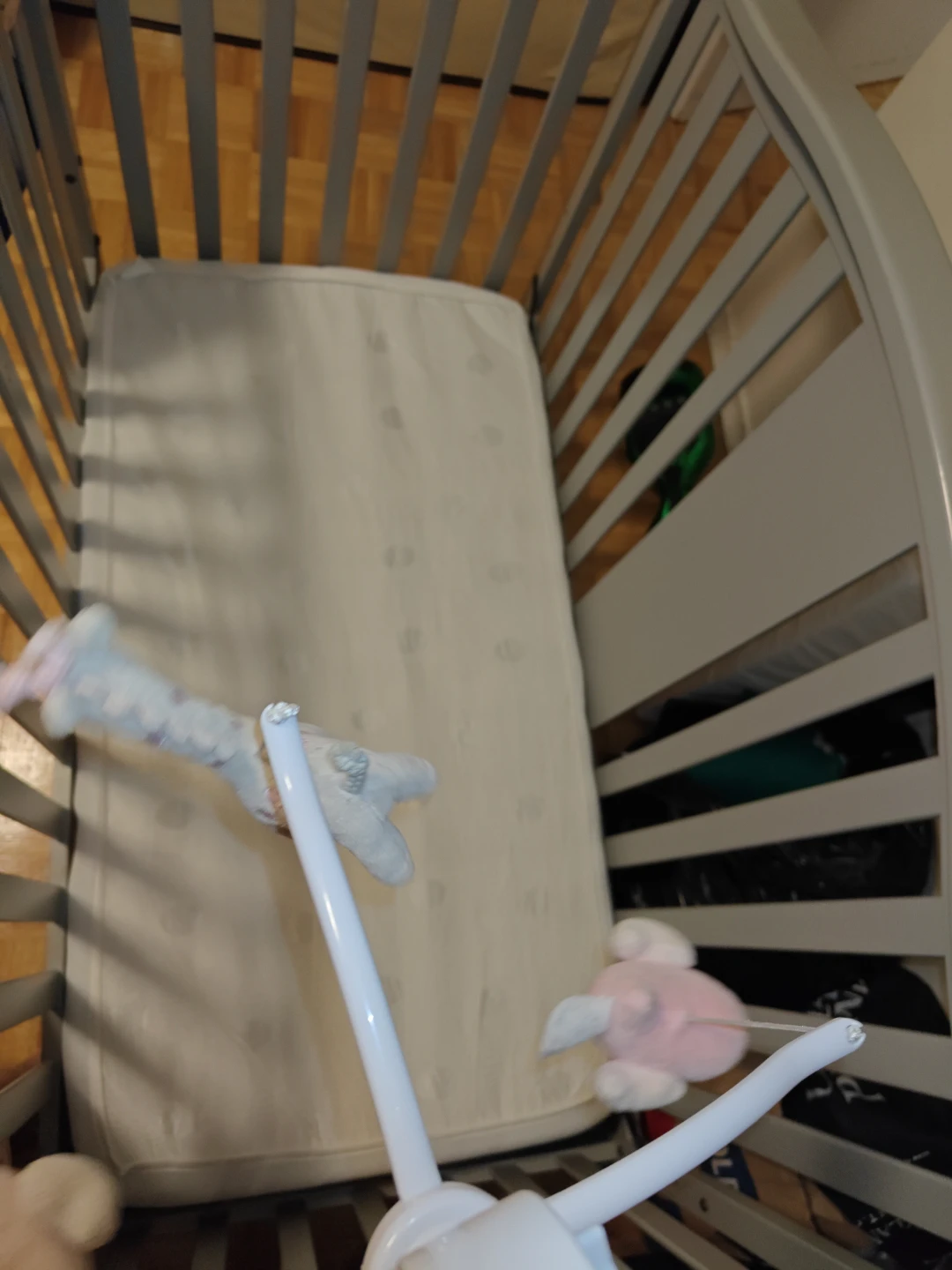 Graco Crib moving sale - photo 5
