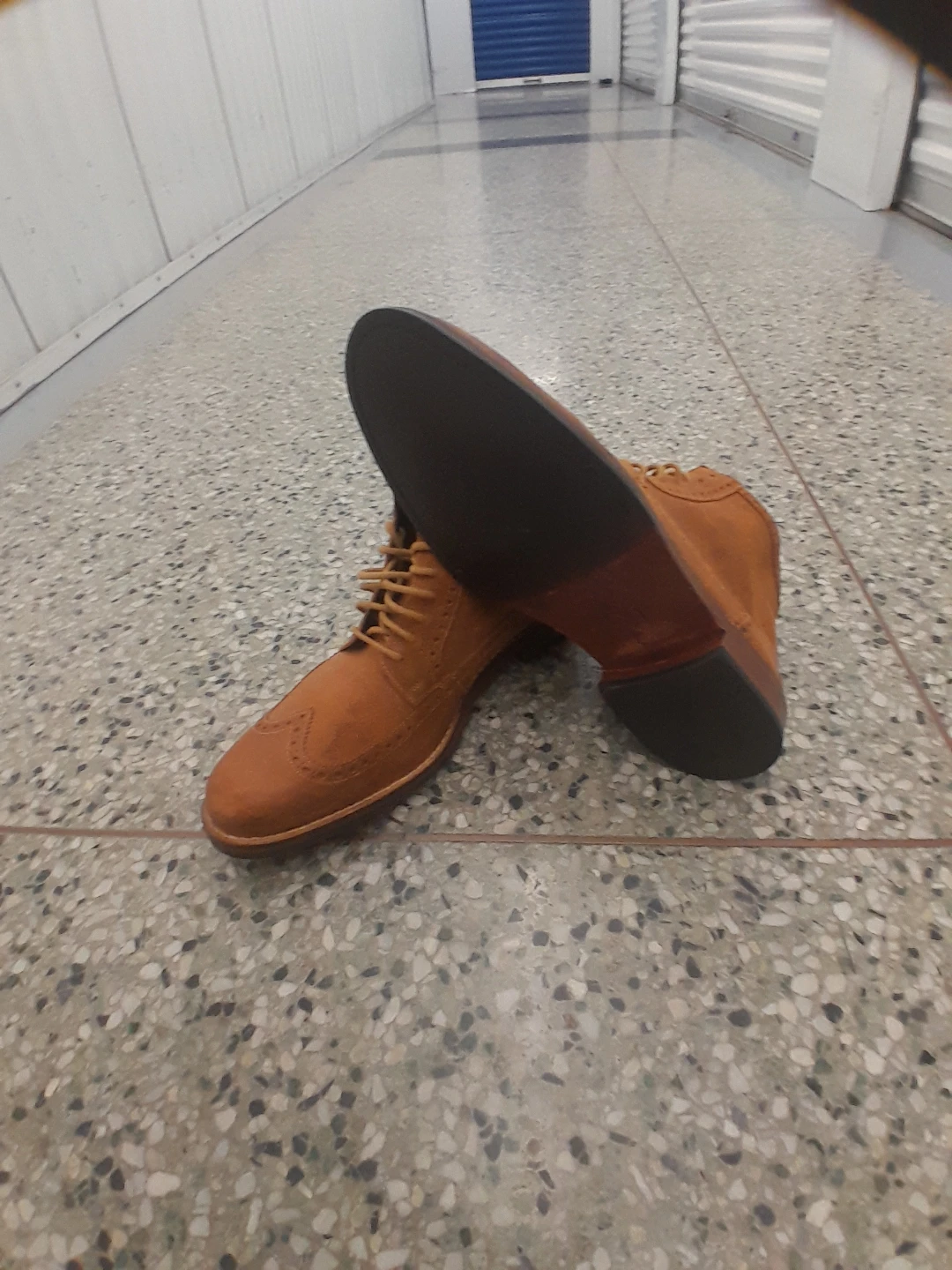 Men's Tan Suede Wingtip Boots Original Cole Haan Men's Size 11.5 - photo 3