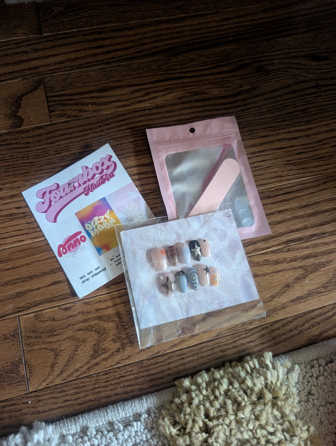 Press On Nails (S) - photo 2