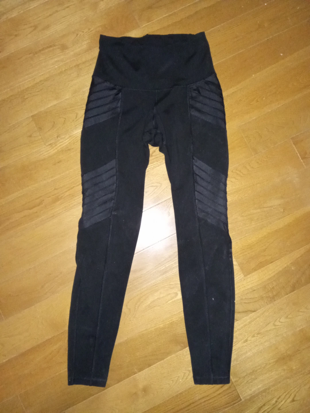 Old Navy Active Blue & Black Leggings (XS) fit small - photo 2