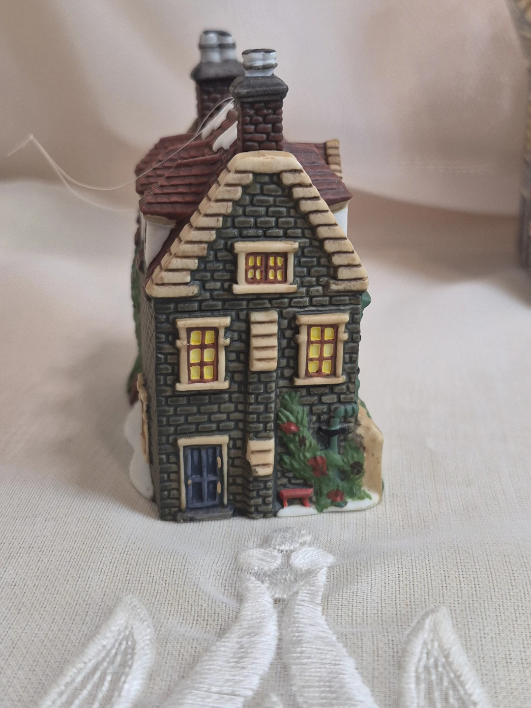 Dept. 56 Heritage Village Dedlock Arns Ornament - photo 3