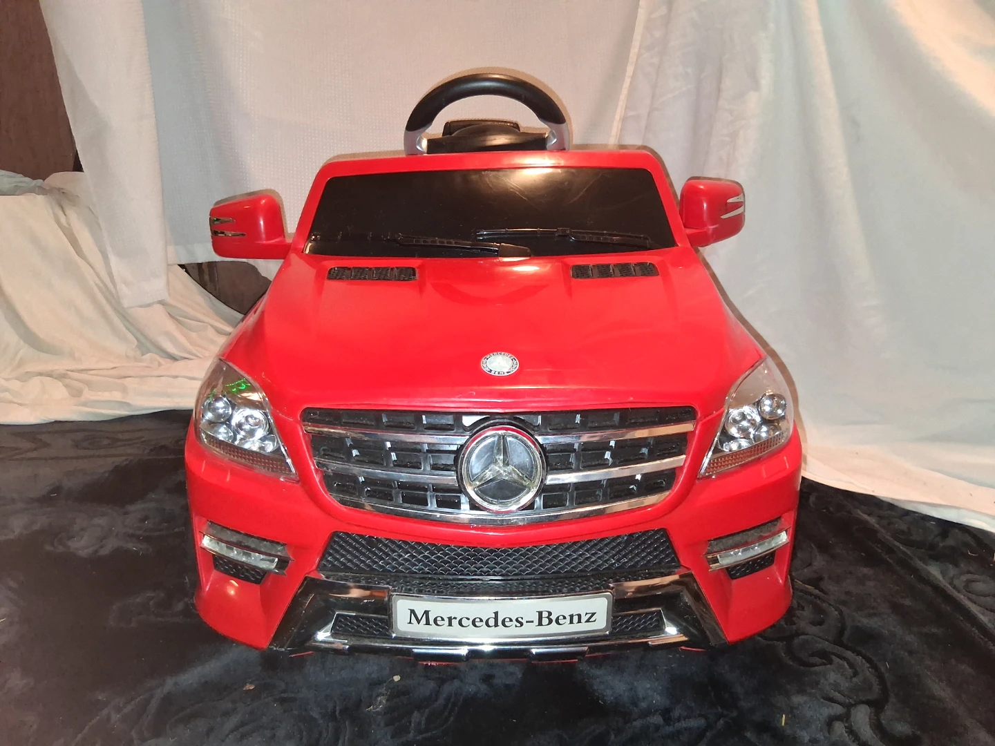 Red Mercedes-Benz ML350 Ride-On Toy Car