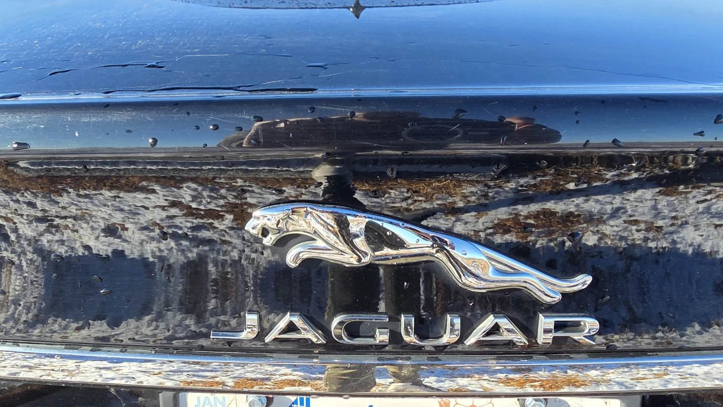Black Jaguar xf premium 35t for sale - photo 3