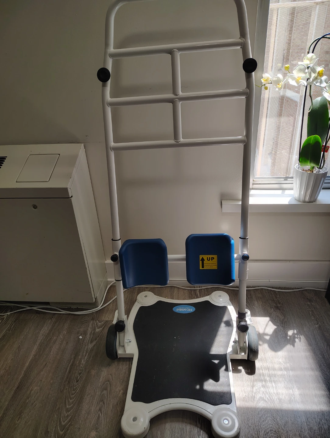 Sit to Stand Pivot Transfer Table