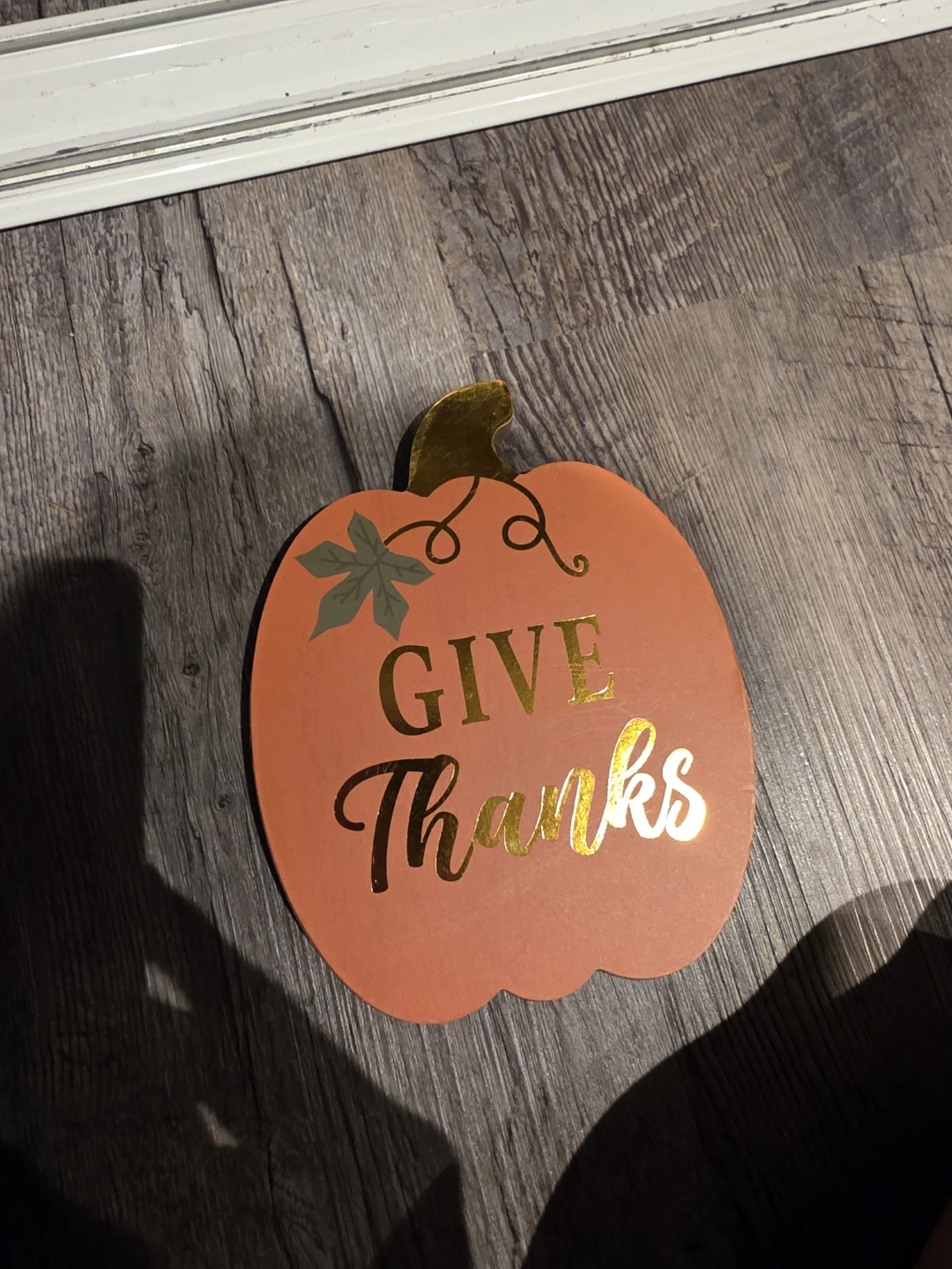 Pumpkin "Give Thanks" Decorative Sign