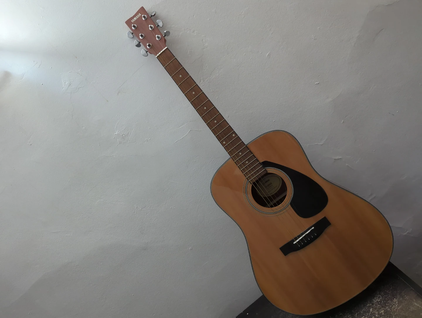 Yamaha Acoustic Guitar FG320D - photo 2