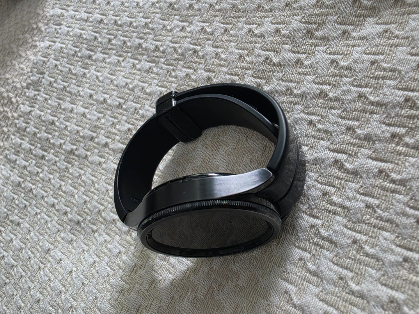 Samsung Galaxy Watch6 Classic - photo 3