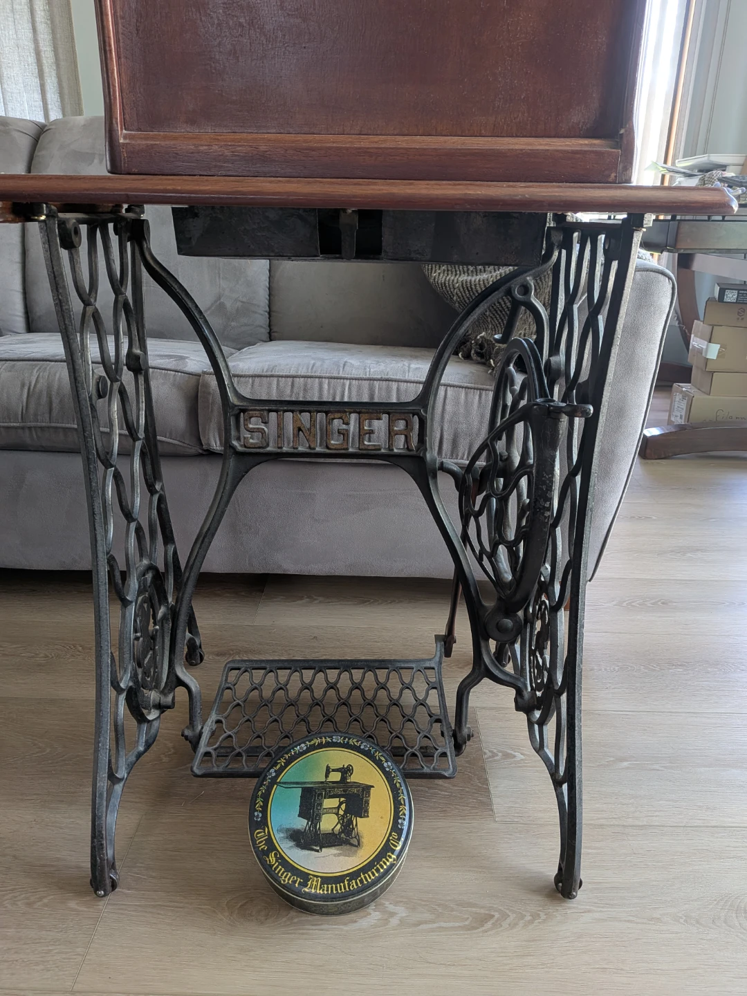 Antique Singer Sewing Machine - photo 3
