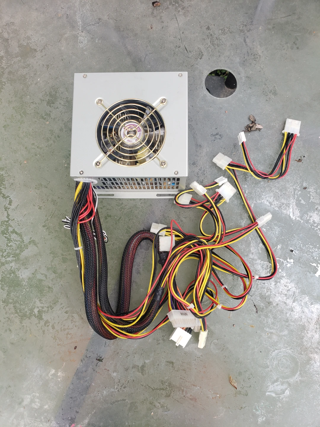Enermax EG365-VE Power Supply Unit - photo 2