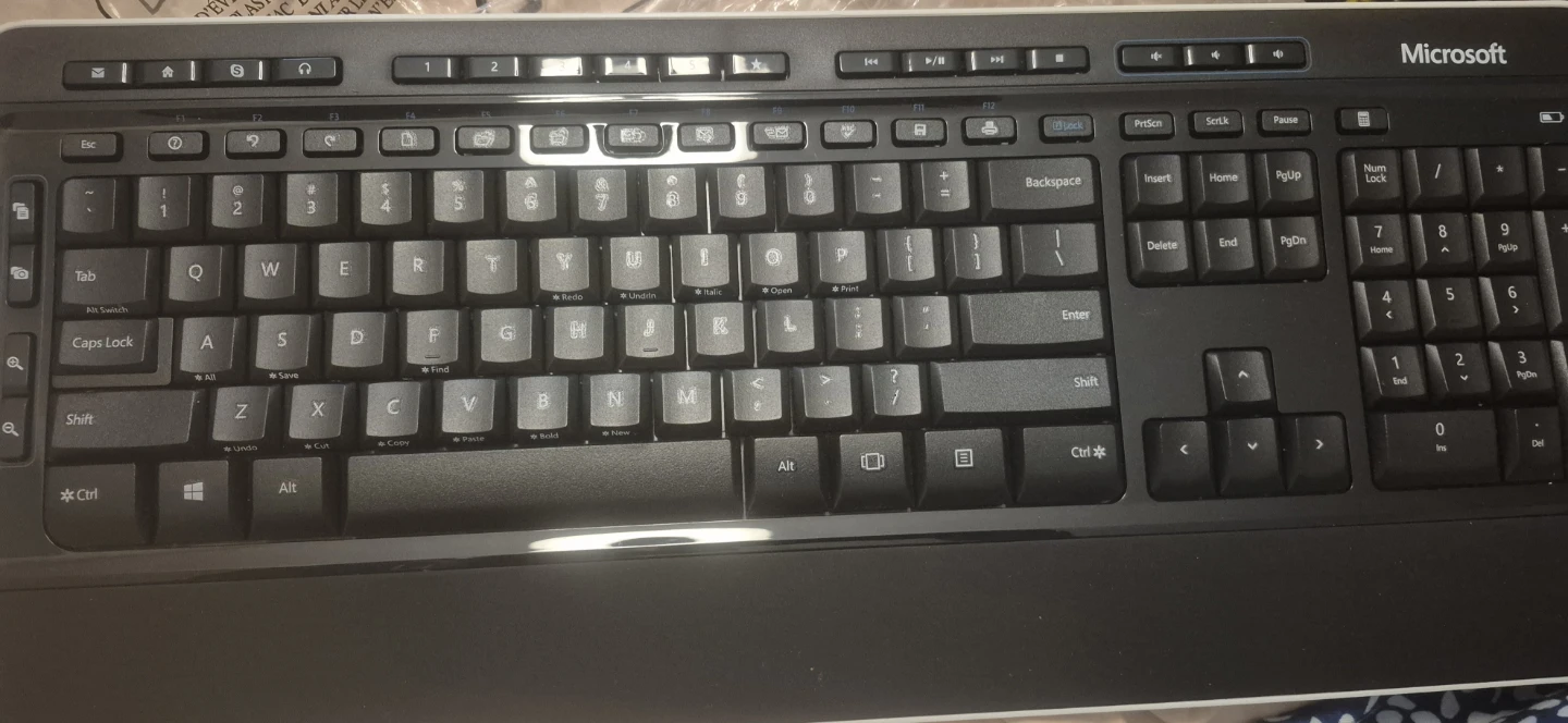 Microsoft Wireless Keyboard - photo 3