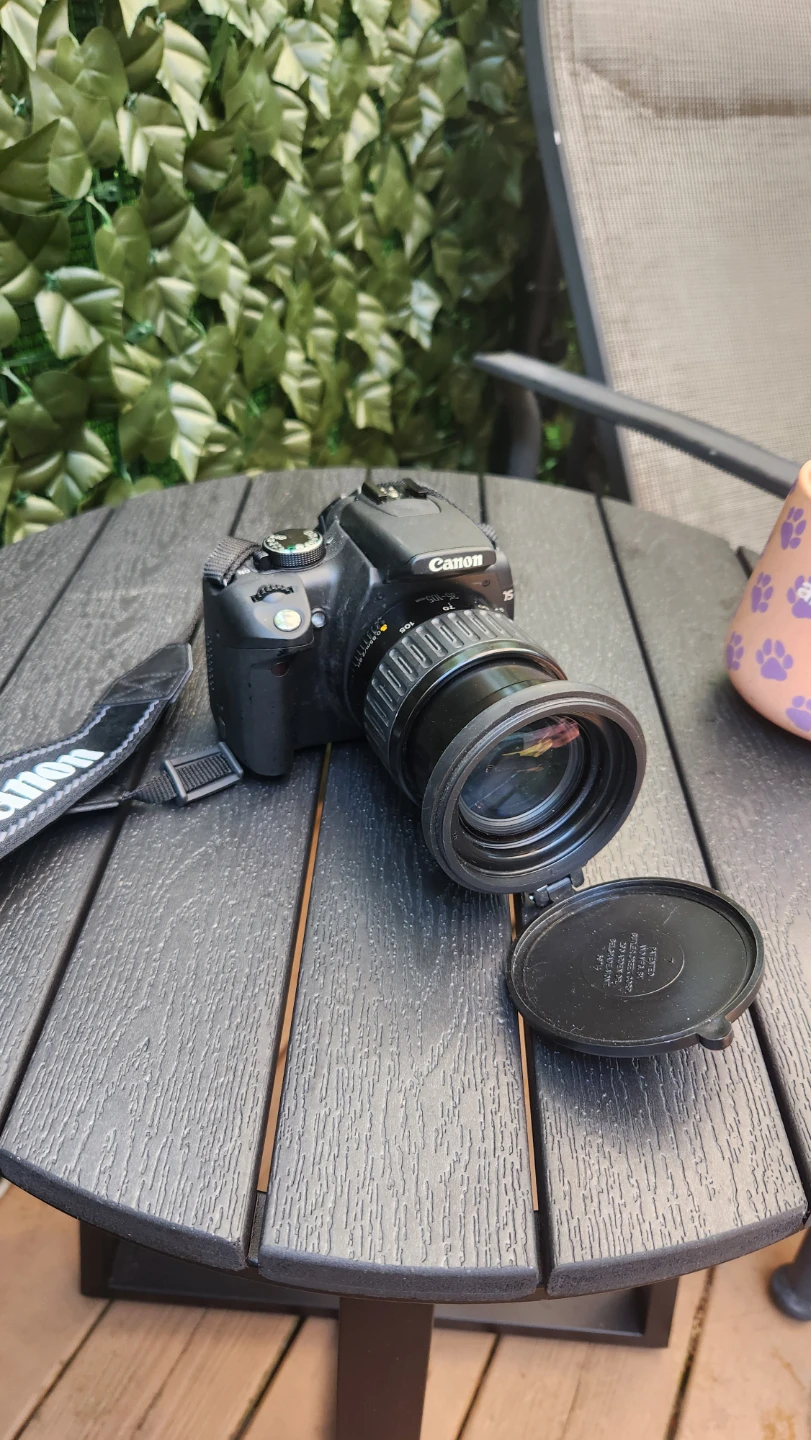 Canon EOS Rebel XTi DSLR Camera with 35-105mm Lens - photo 2