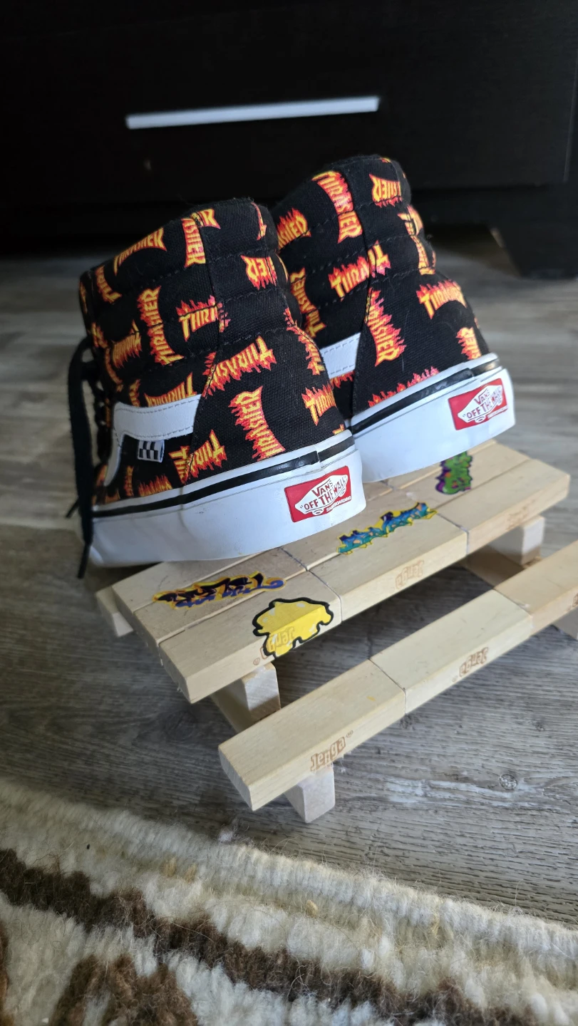 Vans x Thrasher High Top Skateboard Shoes - photo 2