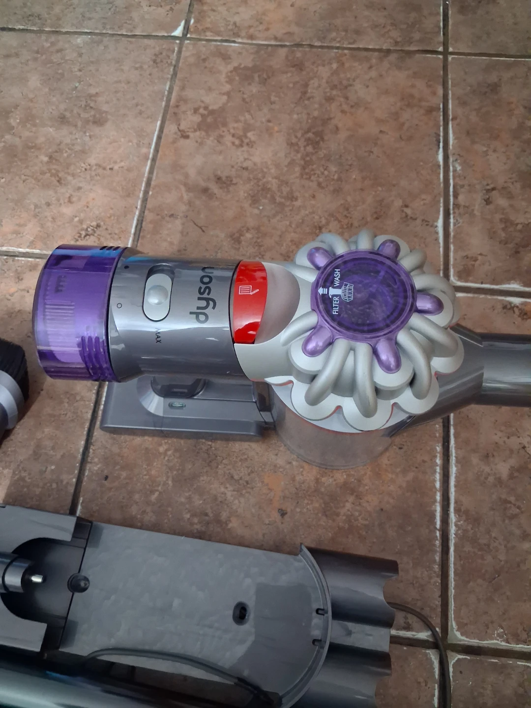 Dyson Cordless Vacuum Cleaner - photo 2