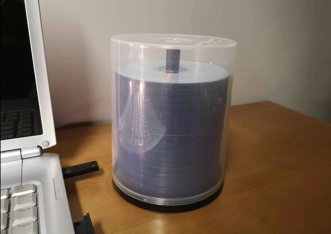 New DVD-R Tower of 96 Blank DVD Discs