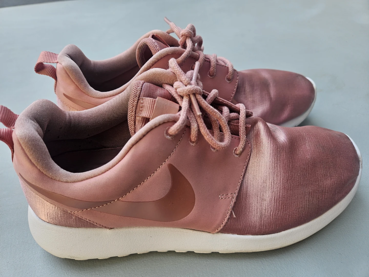Women's size 7 Nike Roshe Run Rose Gold Sneakers - photo 2