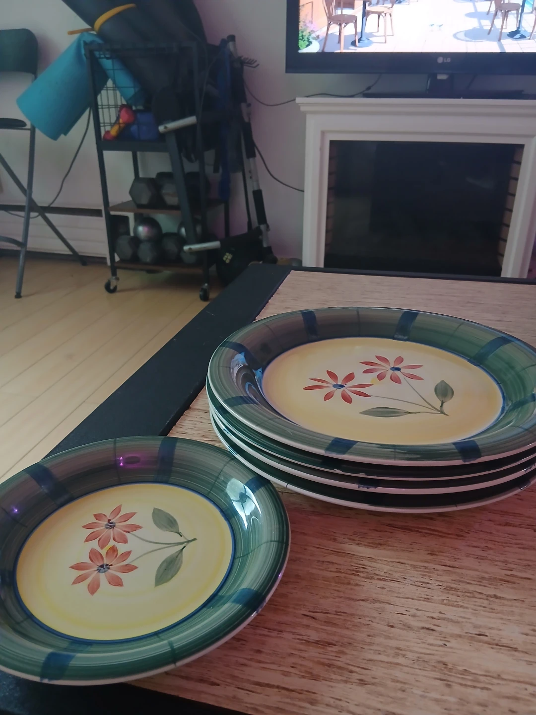 Set of 5 decorative plates with floral design - photo 2