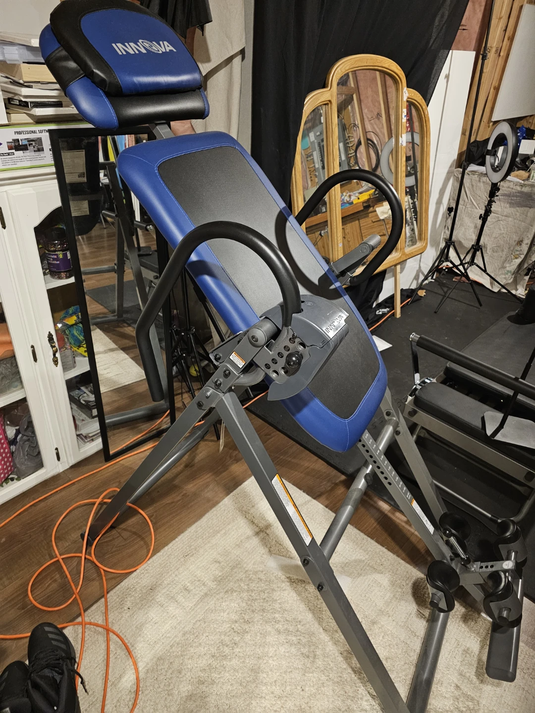 Innova Inversion Table