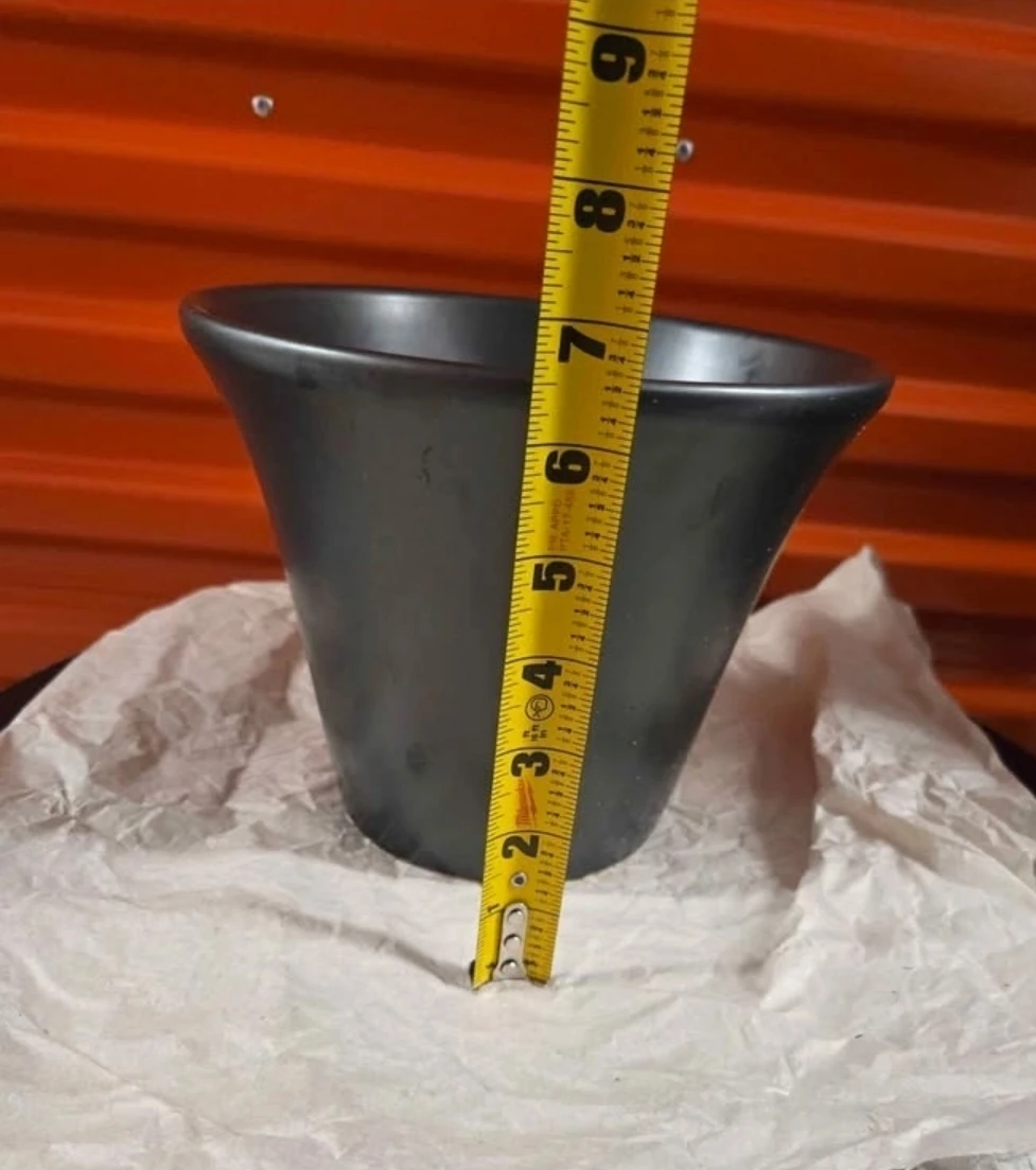 Sleek Matte Black Flared Ceramic Planter / Funnel Vase - photo 2