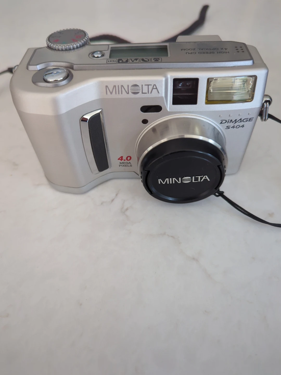 Minolta Dimage S404 4.0 MP Digital Camera with Case - photo 2