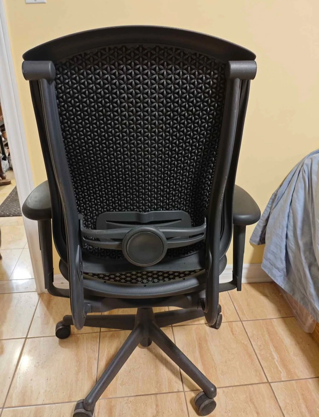 Herman Miller Celle office chair - photo 3