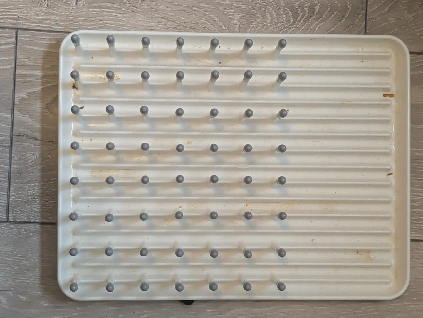 White Bottle Drying Rack with Pegs