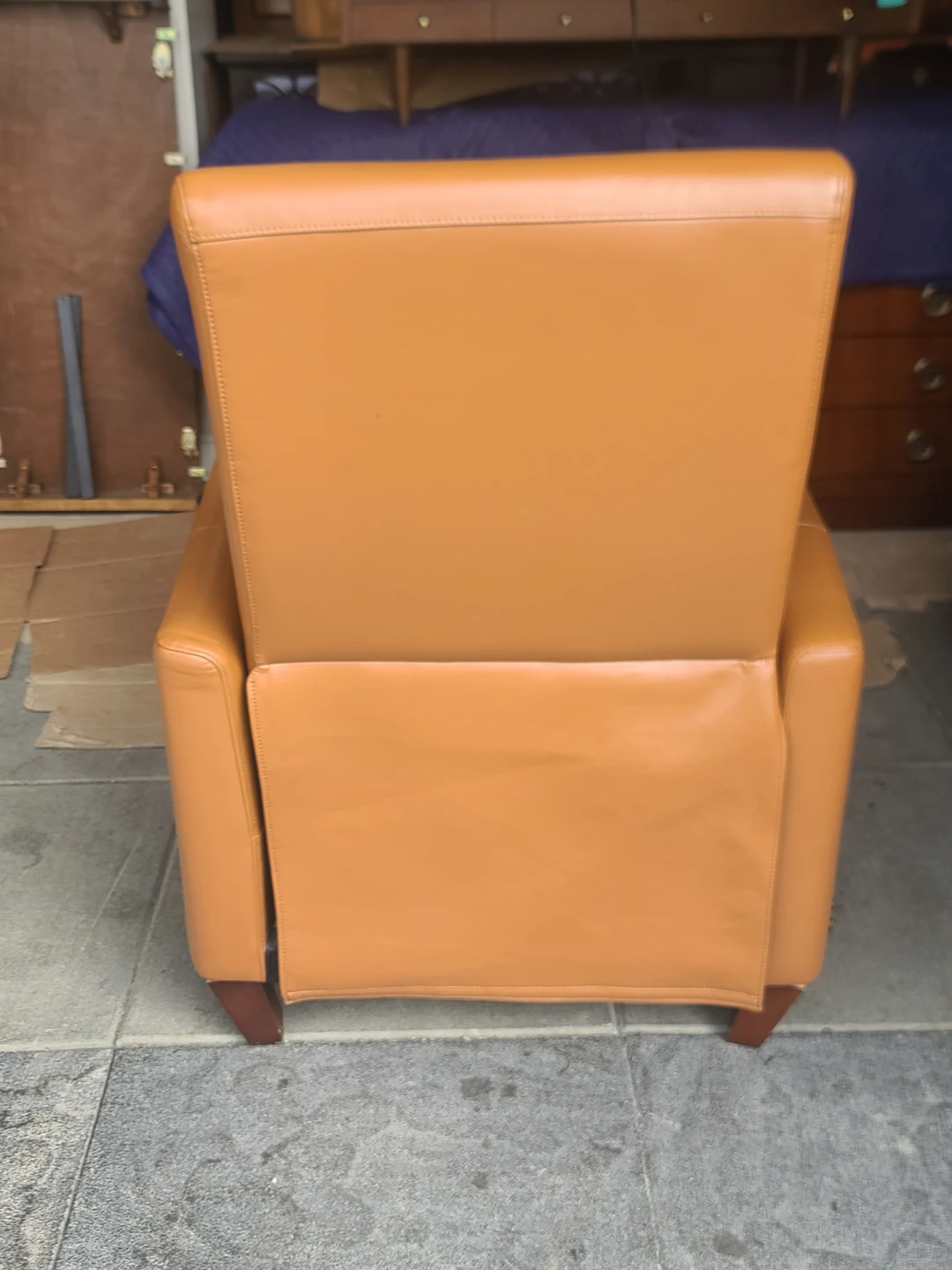 Tan Leather Recliner Chair - photo 5