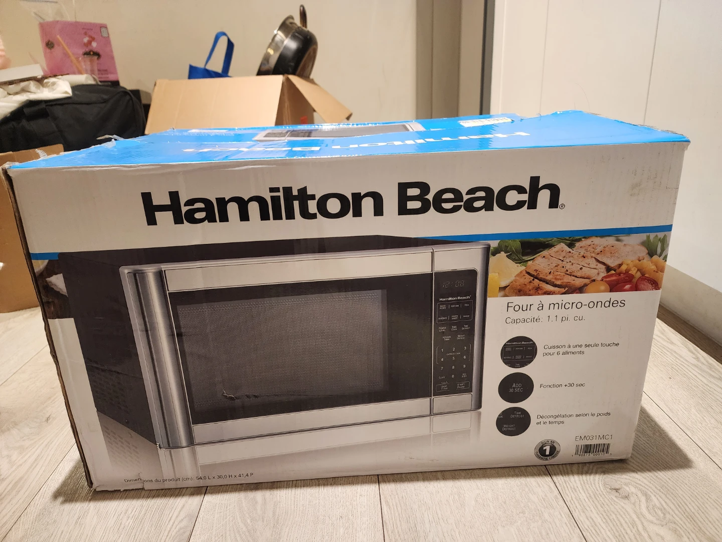 Hamilton Beach Microwave Oven - photo 5