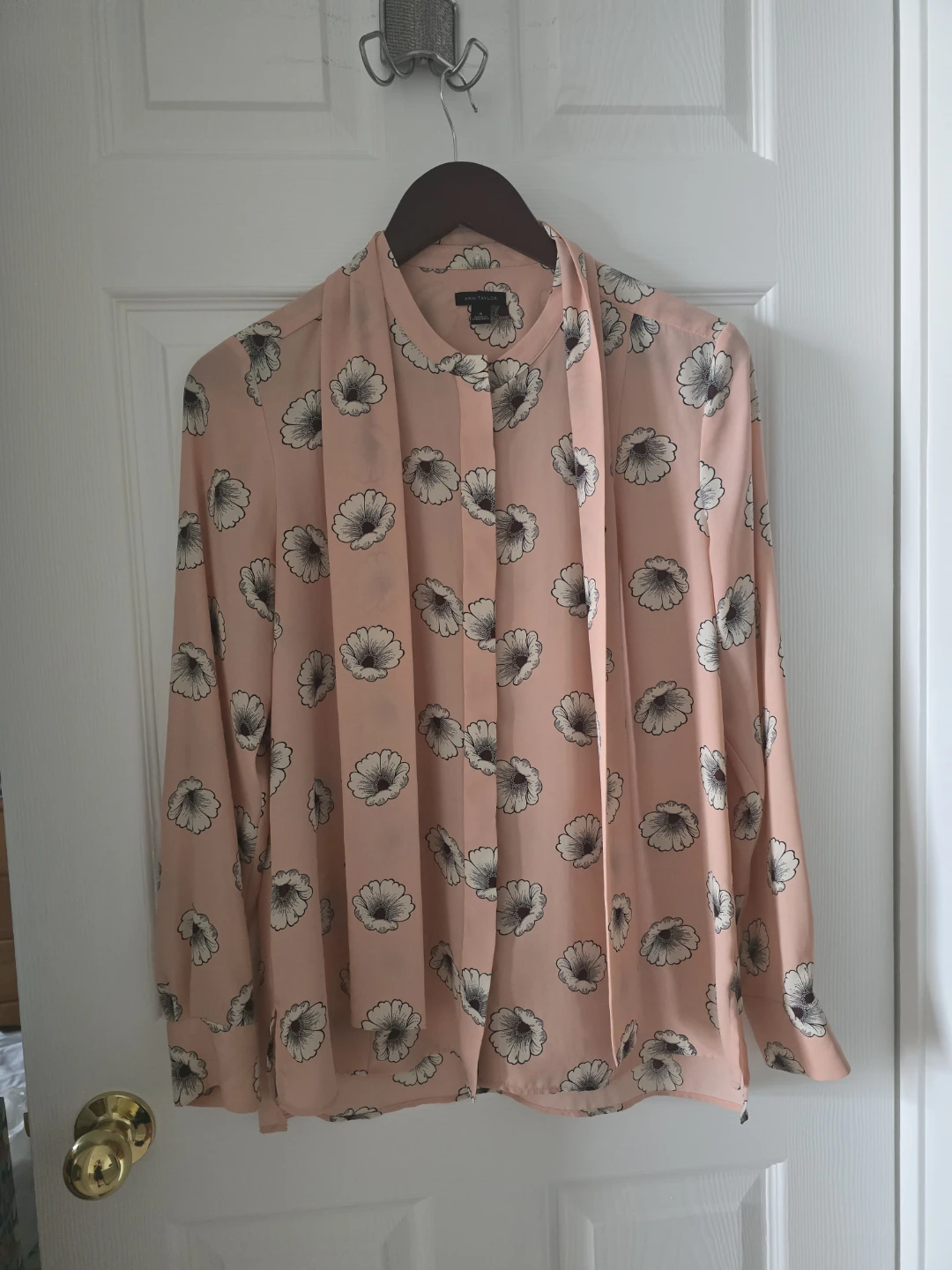 Ann Taylor Pink Floral Blouse - Size S - photo 2