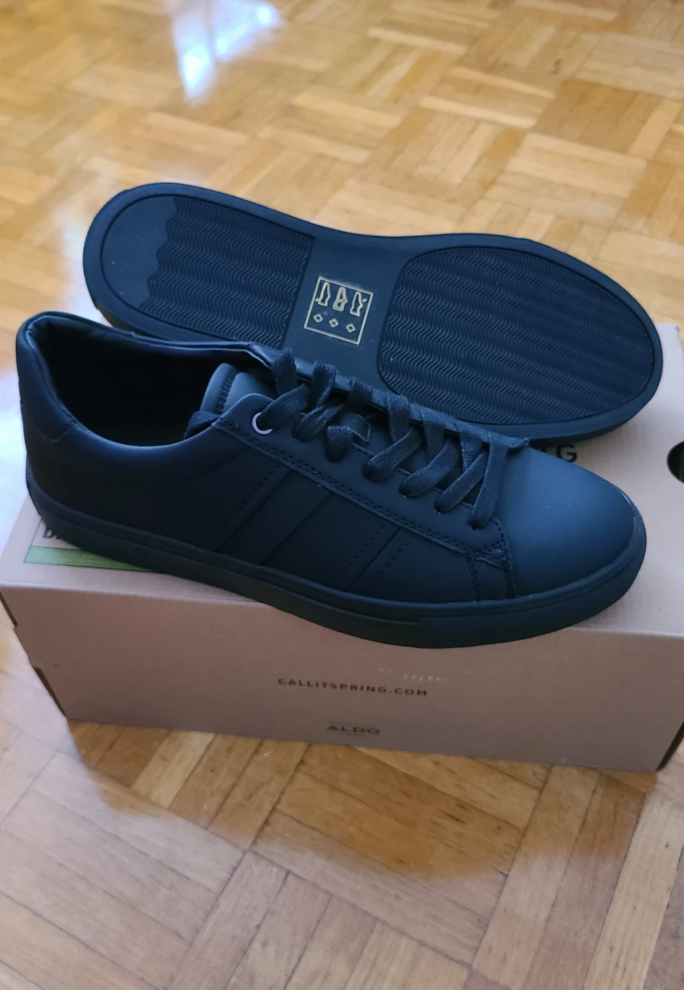 Call It Springs Men's Shoe -sz 7.5 (fit women's 8.5-9)