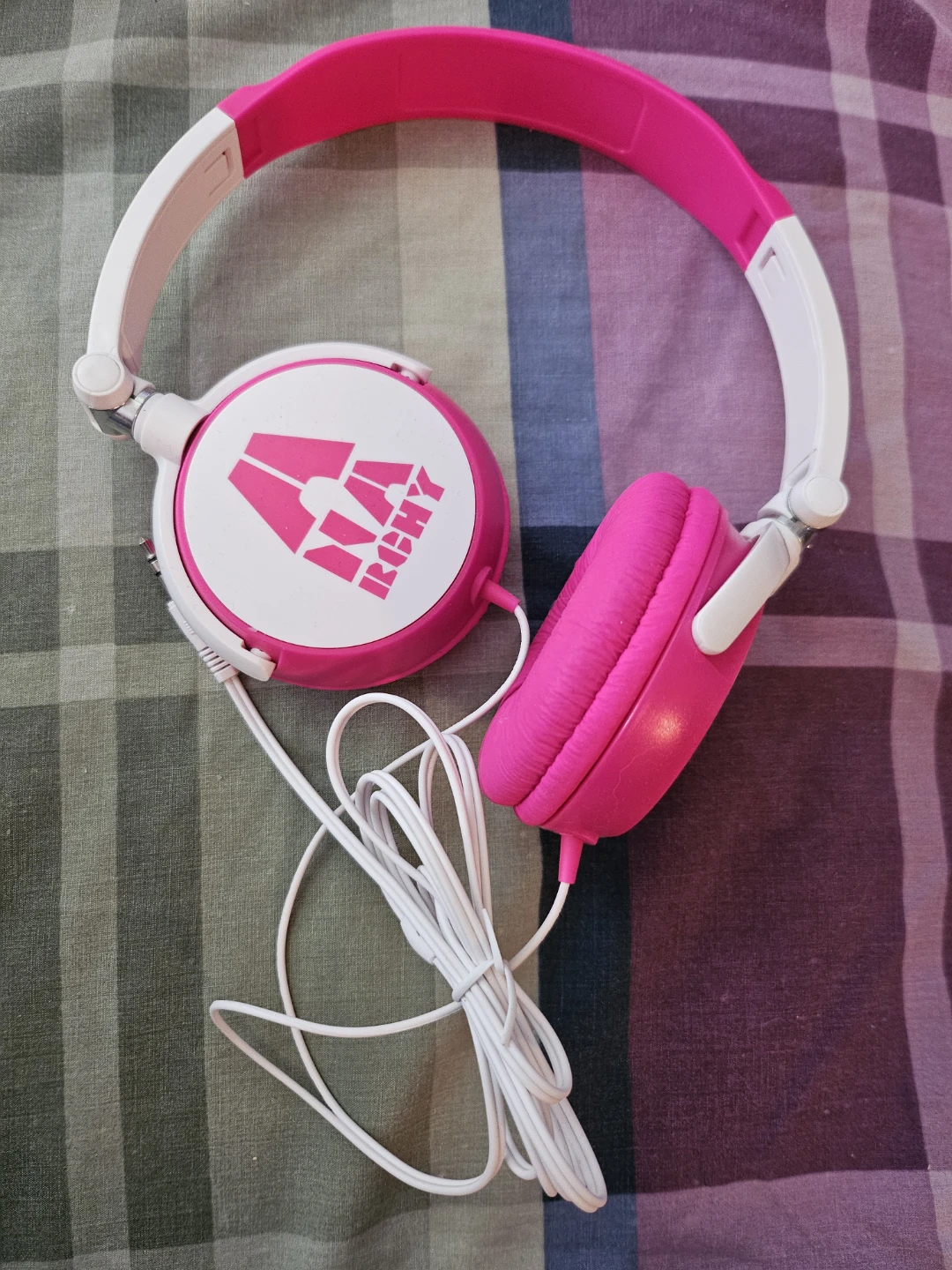 AIAICHY Pink Over-Ear Headphones
