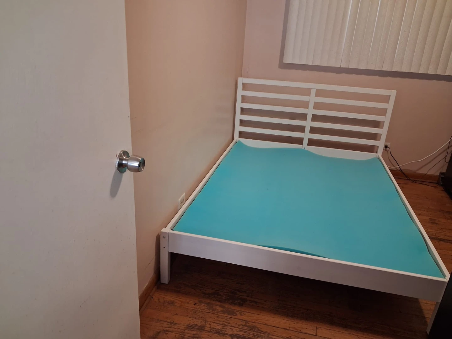 White Wooden Bed Frame - photo 5