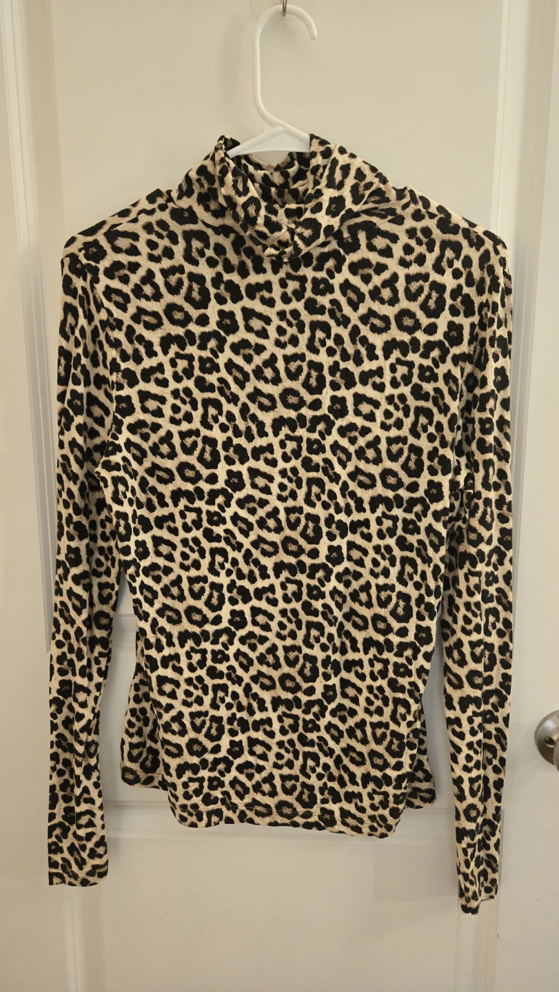 Leopard Print Turtleneck - photo 2