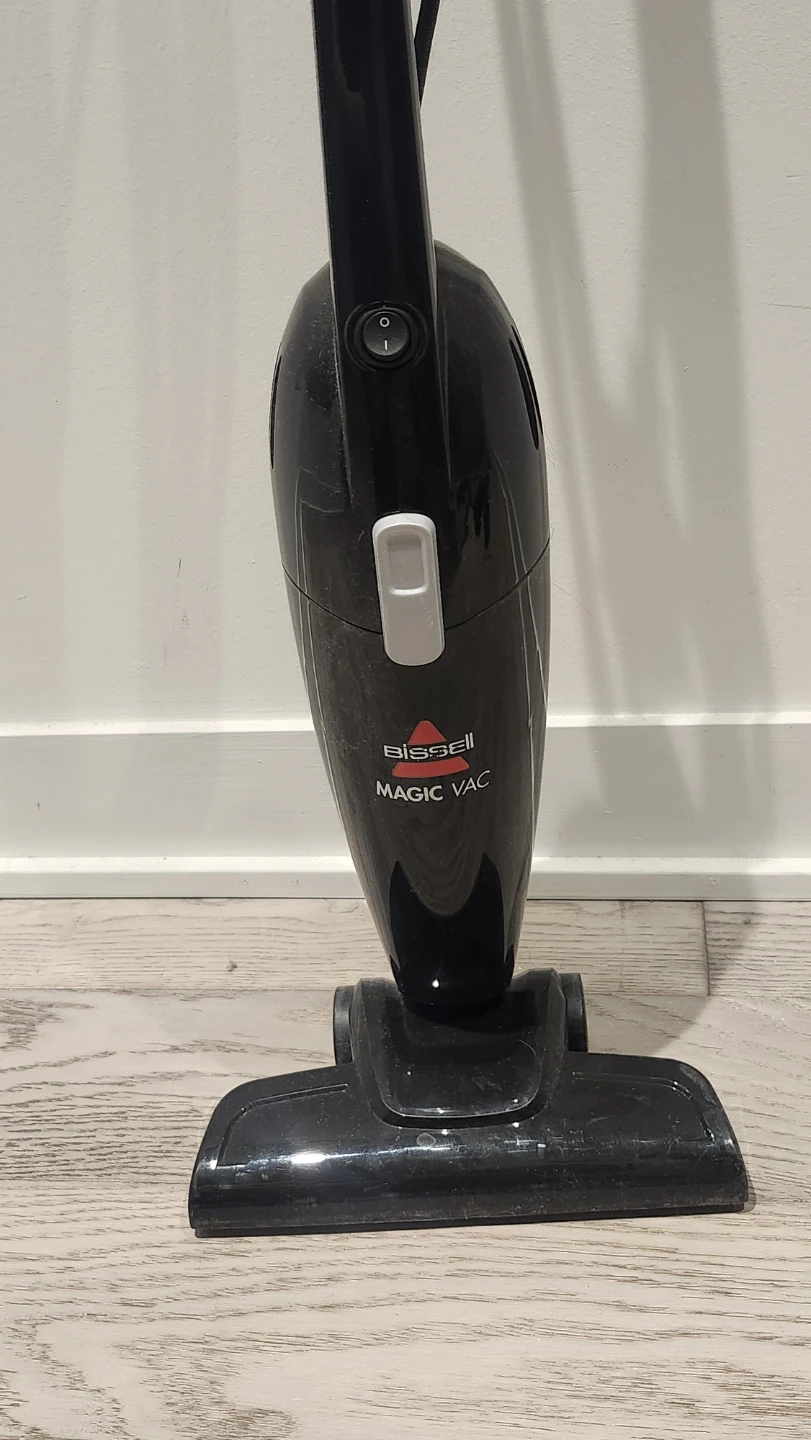 Bissel 'Magic Vac' Stick Vacuum - photo 2