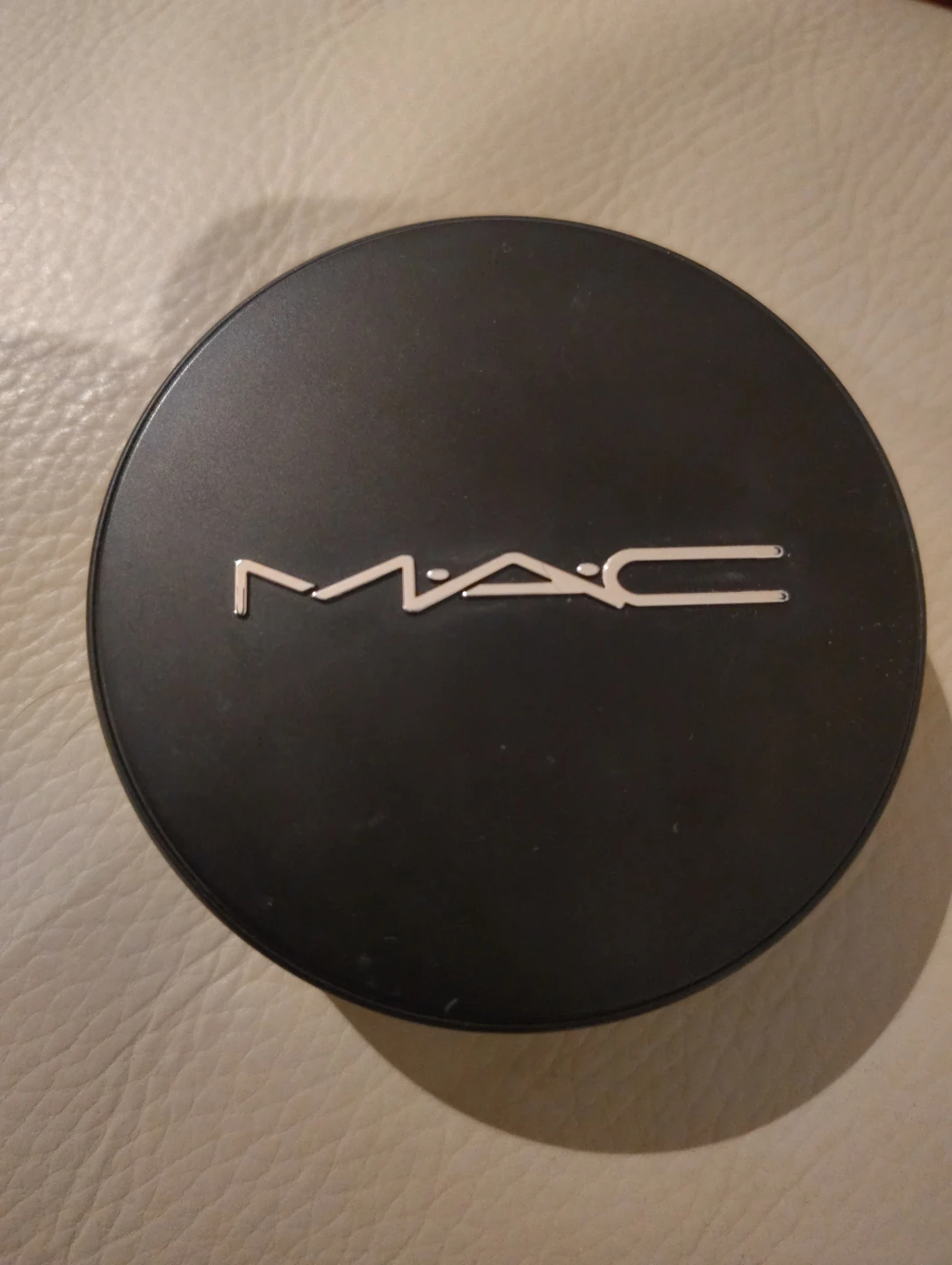 MAC Studio Fix Powder Plus Foundation N5