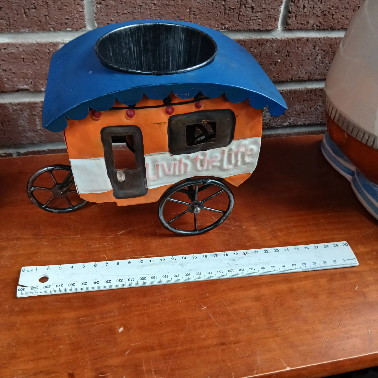 Caravan planter