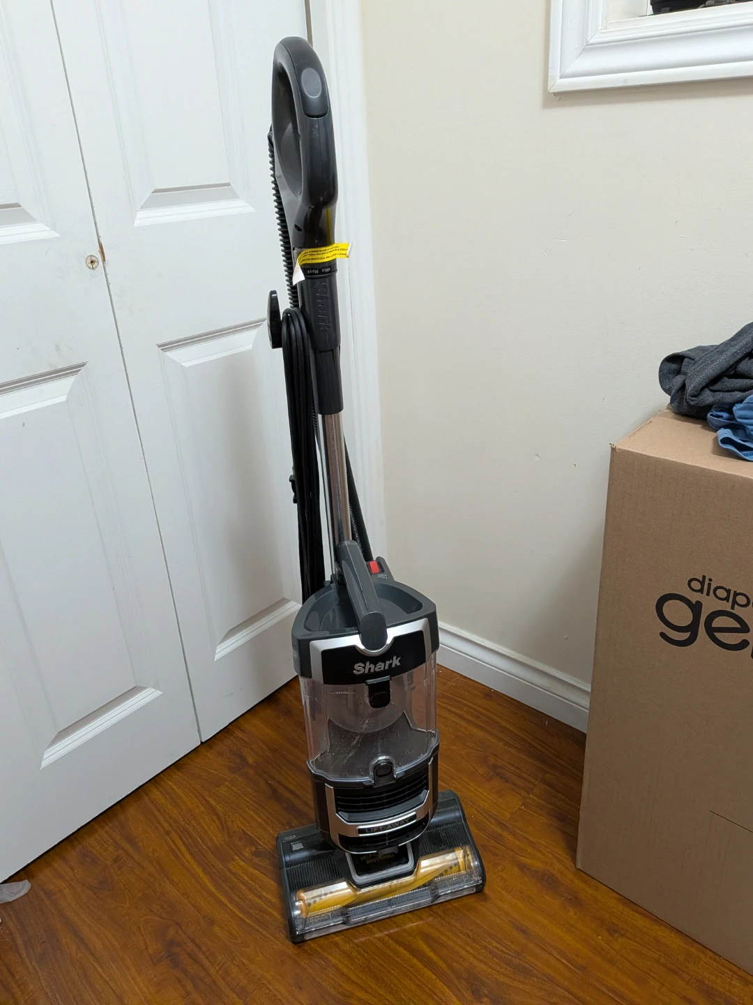 Shark Upright Vacuum Cleaner